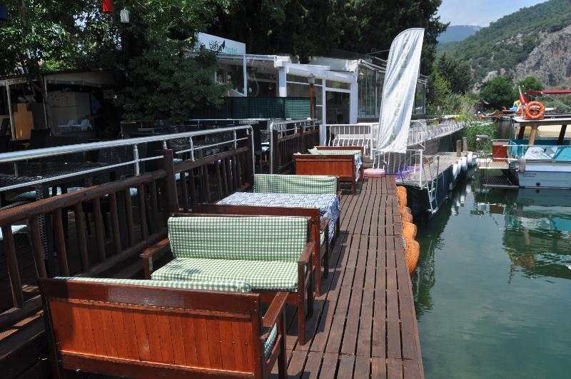 Longhouse Inn Hotel Dalyan Ngoại thất bức ảnh