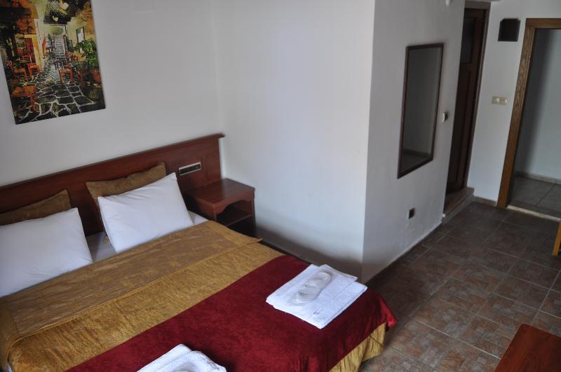 Longhouse Inn Hotel Dalyan Ngoại thất bức ảnh