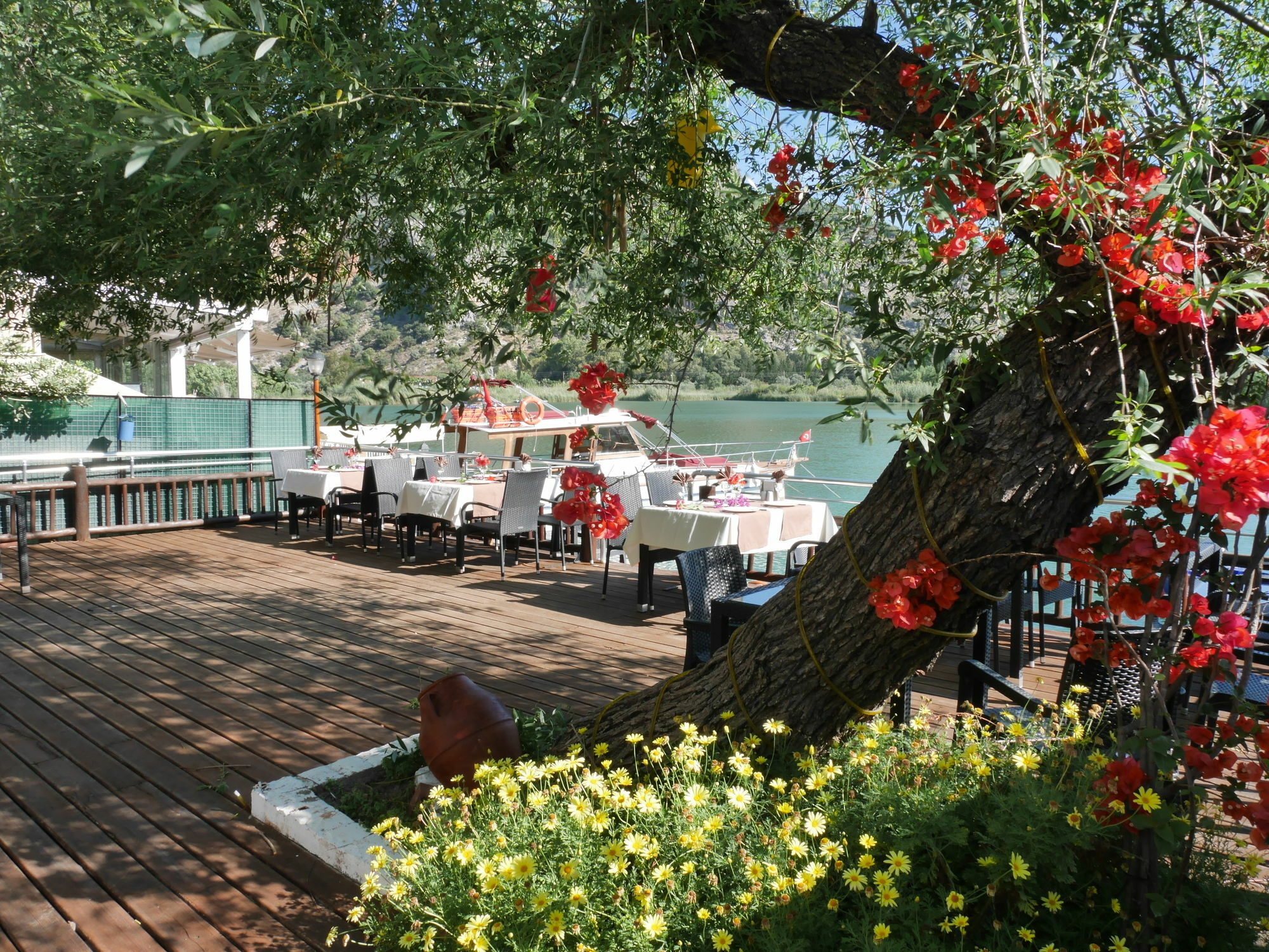 Longhouse Inn Hotel Dalyan Ngoại thất bức ảnh