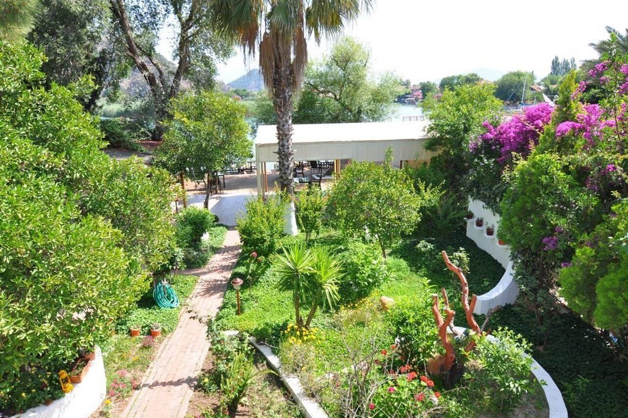 Longhouse Inn Hotel Dalyan Ngoại thất bức ảnh