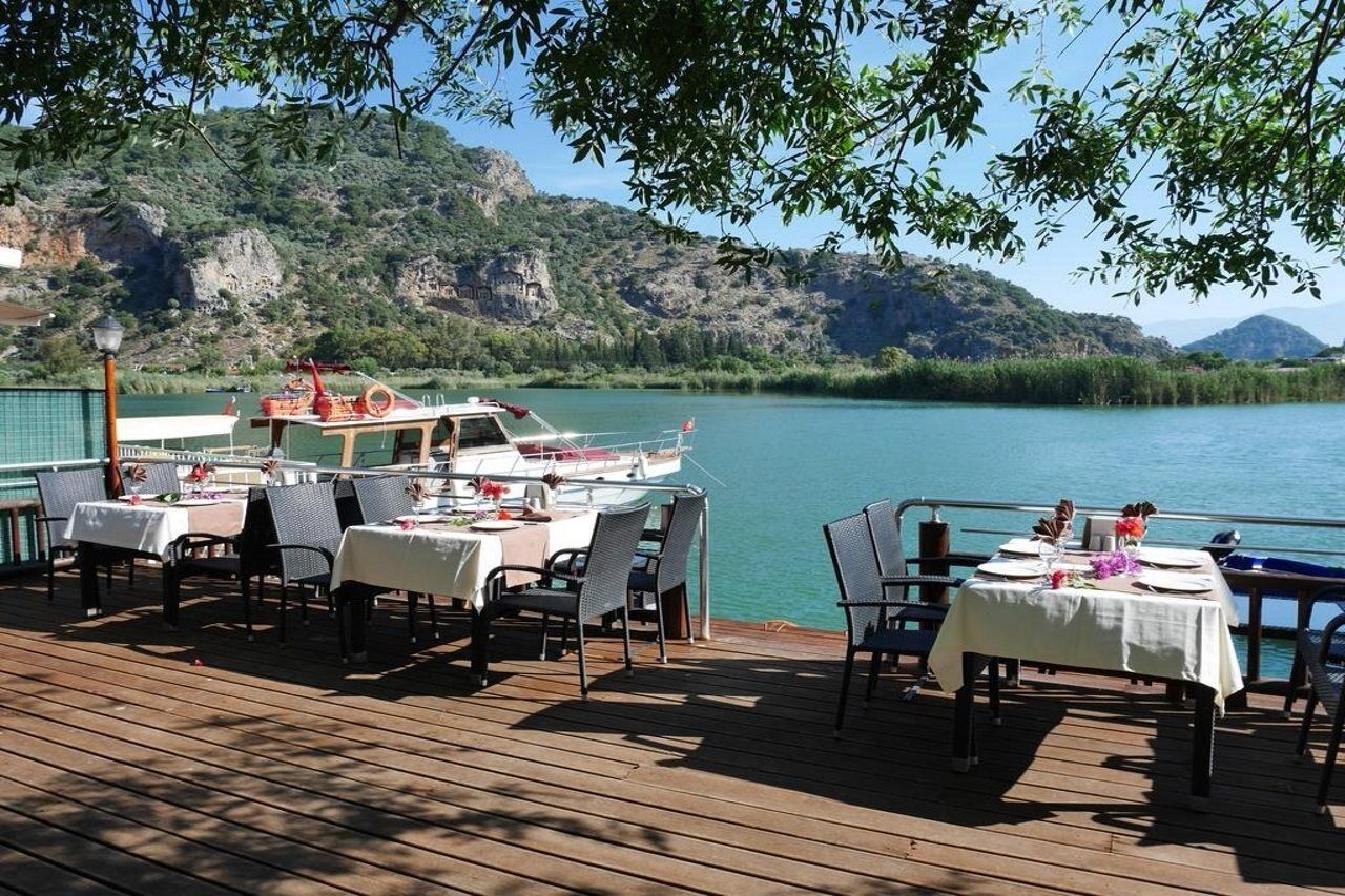 Longhouse Inn Hotel Dalyan Ngoại thất bức ảnh